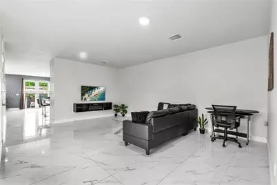 1968 NW 25th Ave #1968, Miami, FL 33125 - Photo 12