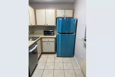 7160 NW 179th St #309, Hialeah, FL 33015 - Photo 6