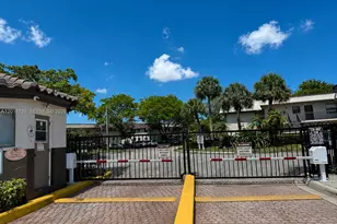 871 NE 207th Terrace, Miami, FL 33179 - Photo 38