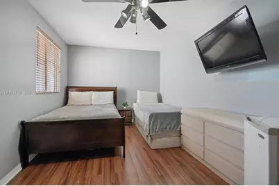 2949 SW 18th Ter, Fort Lauderdale, FL 33315 - Photo 18