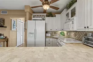 1801 S Surf Rd, Hollywood, FL 33019 - Photo 16