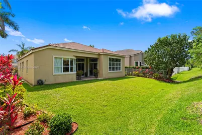 980 SW 171st Ter, Pembroke Pines, FL 33027 - Photo 34