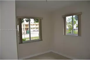 5720 SW 36th Ct, Davie, FL 33314 - Photo 6