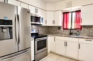6701 Pershing St, Hollywood, FL 33024 - Photo 8