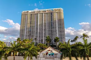 2000 Island Blvd, Aventura, FL 33160 - Photo 54