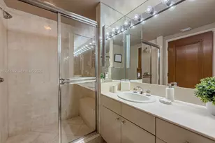 2000 Island Blvd, Aventura, FL 33160 - Photo 20
