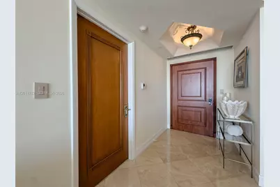 2000 Island Blvd #2503, Aventura, FL 33160 - Photo 4