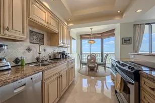 2000 Island Blvd, Aventura, FL 33160 - Photo 14