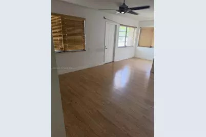 1024 Tyler St, Hollywood, FL 33019 - Photo 2