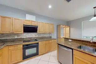 624 Bald Cypress Rd, Weston, FL 33327 - Photo 10