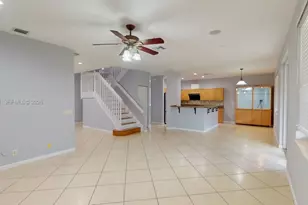 624 Bald Cypress Rd, Weston, FL 33327 - Photo 4