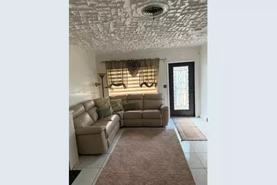 1190 NW 50th St, Miami, FL 33127 - Photo 8
