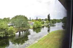 9350 Sunrise Lakes Blvd, Sunrise, FL 33322 - Photo 16