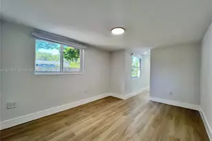 2370 NW 96th St, Miami, FL 33147 - Photo 16