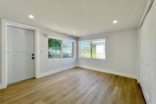 2370 NW 96th St, Miami, FL 33147 - Photo 14