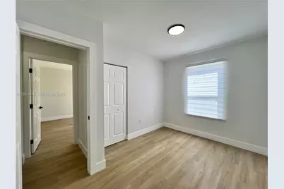 2370 NW 96th St, Miami, FL 33147 - Photo 12