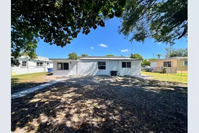 2370 NW 96th St, Miami, FL 33147 - Photo 20