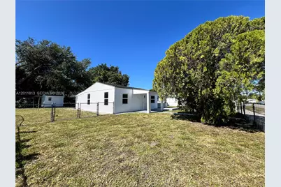 2370 NW 96th St, Miami, FL 33147 - Photo 22