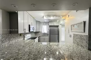 9370 SW 8th St, Boca Raton, FL 33428 - Photo 10
