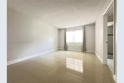 9370 SW 8th St #107, Boca Raton, FL 33428 - Photo 2