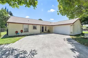 694 Dixie Ln, West Palm Beach, FL 33415 - Photo 1
