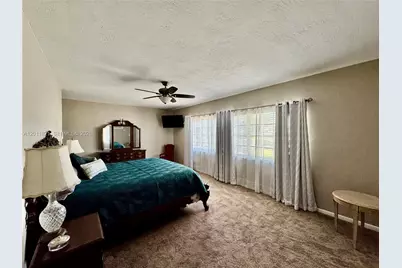 434 NW 20th St, Homestead, FL 33030 - Photo 16