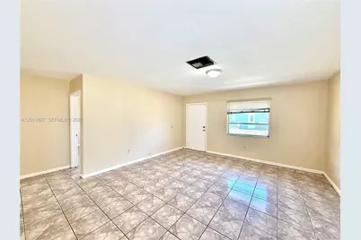 1970 NW 104th St #1970, Miami, FL 33147 - Photo 4