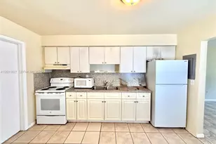1970 NW 104th St, Miami, FL 33147 - Photo 6