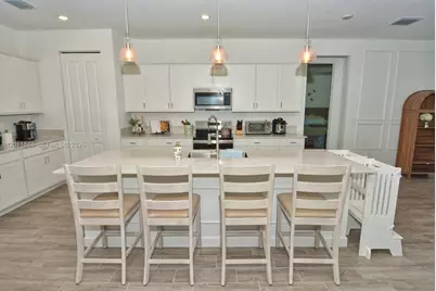 12262 SW Roma Cir, Port Saint Lucie, FL 34987 - Photo 4