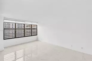 2500 Parkview Dr, Hallandale Beach, FL 33009 - Photo 20
