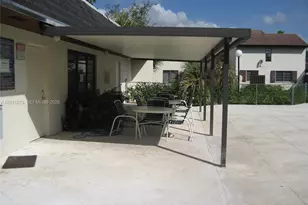 8853 SW 112th Pl, Miami, FL 33176 - Photo 12