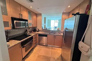 2101 Brickell Ave, Miami, FL 33129 - Photo 6