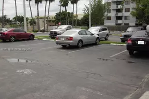 8201 NW 8th St, Miami, FL 33126 - Photo 14