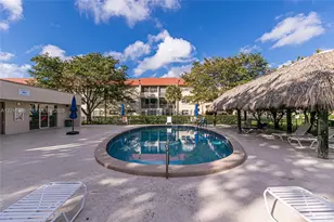 2831 E Sunrise Lakes Dr, Sunrise, FL 33322 - Photo 20