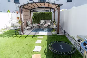 10599 West 33rd Ct, Hialeah, FL 33018 - Photo 28