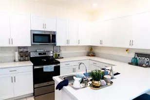 10599 West 33rd Ct, Hialeah, FL 33018 - Photo 12