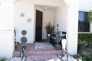 10599 West 33rd Ct, Hialeah, FL 33018 - Photo 2