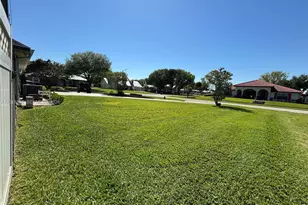 933 Sawgrass St, Clewiston, FL 33440 - Photo 44