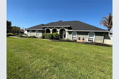 933 Sawgrass St, Clewiston, FL 33440 - Photo 2