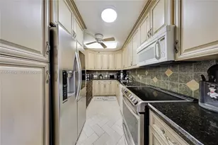 20515 E Country Club Dr, Aventura, FL 33180 - Photo 10