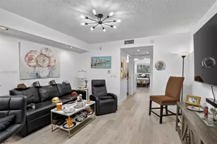 800 SW 137th Ave, Pembroke Pines, FL 33027 - Photo 12