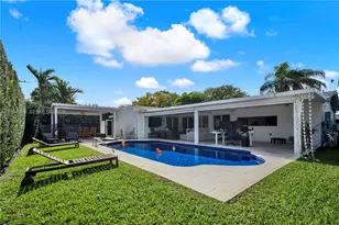 21015 NE 19th Ct, Miami, FL 33179 - Photo 2