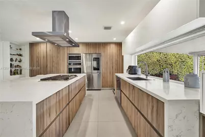 21015 NE 19th Ct, Miami, FL 33179 - Photo 20