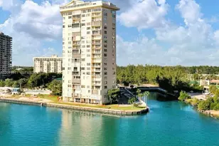 11111 Biscayne Blvd, Miami, FL 33181 - Photo 4