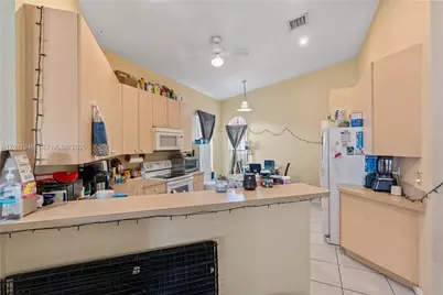 3788 NE 11th St, Homestead, FL 33033 - Photo 10
