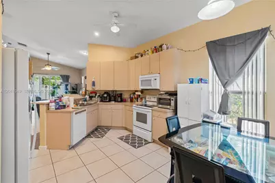 3788 NE 11th St, Homestead, FL 33033 - Photo 12