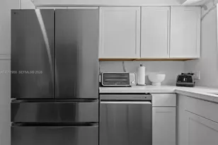 1687 NE 142nd St, North Miami, FL 33181 - Photo 20