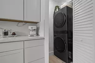 1687 NE 142nd St, North Miami, FL 33181 - Photo 24