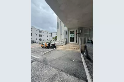 3700 Collins Ave #S-309, Miami Beach, FL 33140 - Photo 1