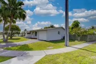 11500 NW 39th St, Sunrise, FL 33323 - Photo 6